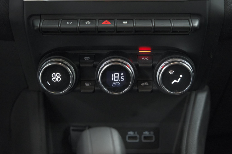 Renault Captur 1.6 E-Tech full hybrid 145 techno | Navigatie | Camera | Apple Carplay | 9.3 Inch Grootscherm