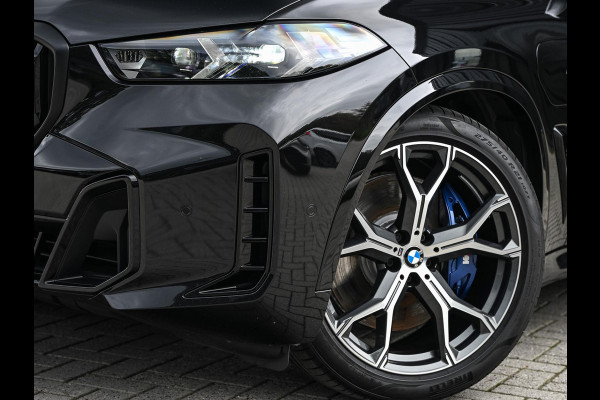 BMW X5 xDrive50e | M-Sport Pro | Alcantara Hemelbekleding | 360 Camera | HUD | Harman/Kardon | Active Steering | Luchtvering | Memory Seat | Stoelverwarming + Ventilatie | Trekhaak | Comfort access | Iconic glow | Ambiance Interieur |