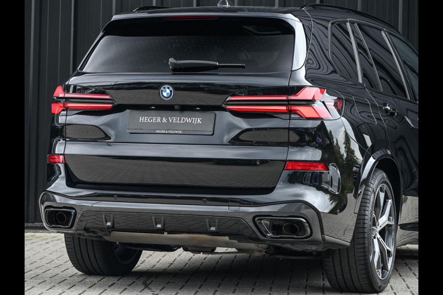 BMW X5 xDrive50e | M-Sport Pro | Alcantara Hemelbekleding | 360 Camera | HUD | Harman/Kardon | Active Steering | Luchtvering | Memory Seat | Stoelverwarming + Ventilatie | Trekhaak | Comfort access | Iconic glow | Ambiance Interieur |