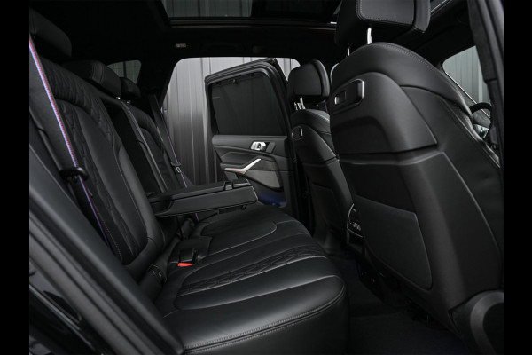 BMW X5 xDrive50e | M-Sport Pro | Alcantara Hemelbekleding | 360 Camera | HUD | Harman/Kardon | Active Steering | Luchtvering | Memory Seat | Stoelverwarming + Ventilatie | Trekhaak | Comfort access | Iconic glow | Ambiance Interieur |