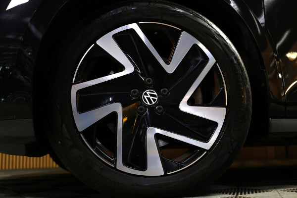 Volkswagen ID. Buzz 1st Max 77kWh BTW | Elek. Deuren | Leder | 360° | Trekhaak
