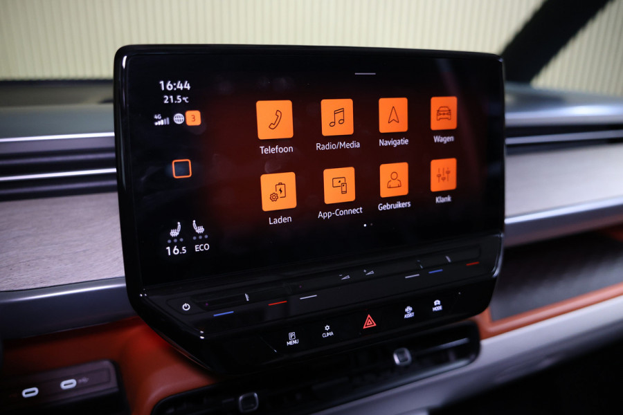 Volkswagen ID. Buzz 1st Max 77kWh BTW | Elek. Deuren | Leder | 360° | Trekhaak