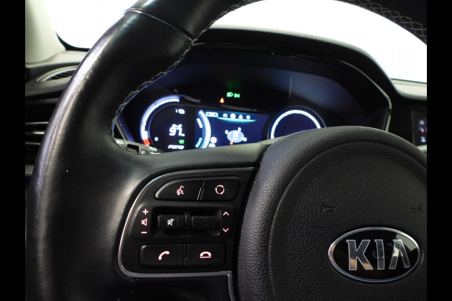 Kia e-Niro ExecutiveLine 64 kWh LEER/MEMORY/CAMERA/LED/JBL/17"LMV!