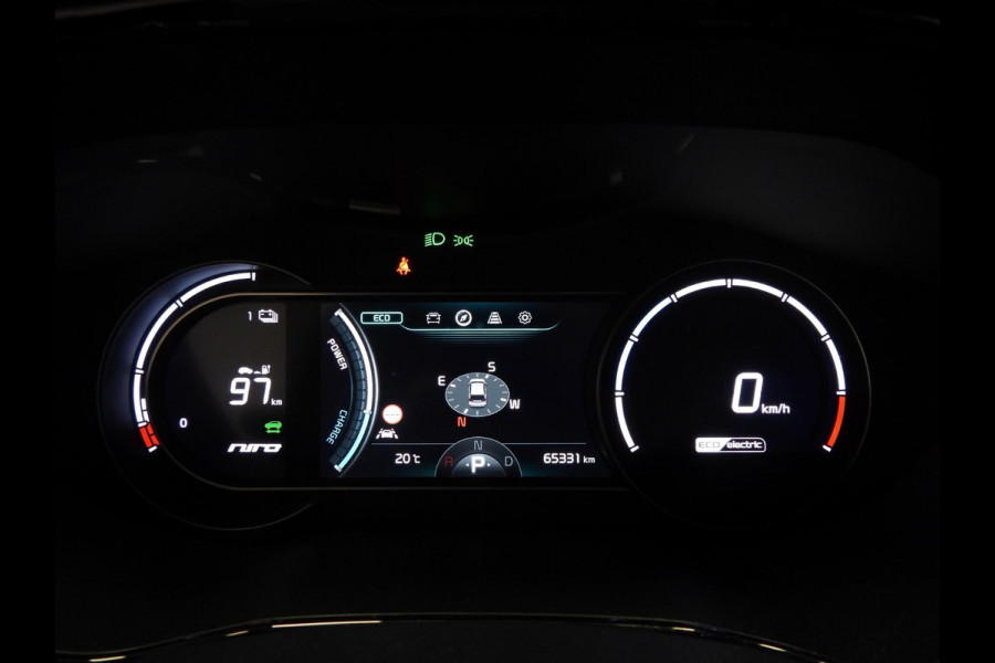 Kia e-Niro ExecutiveLine 64 kWh LEER/MEMORY/CAMERA/LED/JBL/17"LMV!