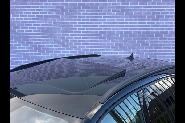 Audi Q3 35 TFSI S Line Pro Line S S-Line | Panoramadak | Stoelverwarming | Camera | Cruise Control | Dodehoekdetectie | Matrix LED | Trekhaak | Navigatie | Parkeersensoren | Climate Control | Black Pack |