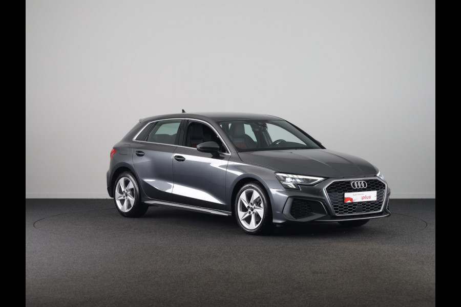 Audi A3 Sportback 30 TFSI S edition 110 pk | Navigatie | Parkeersensoren achter | Autom. airco | LED koplampen | Apple Carplay/Android Auto |