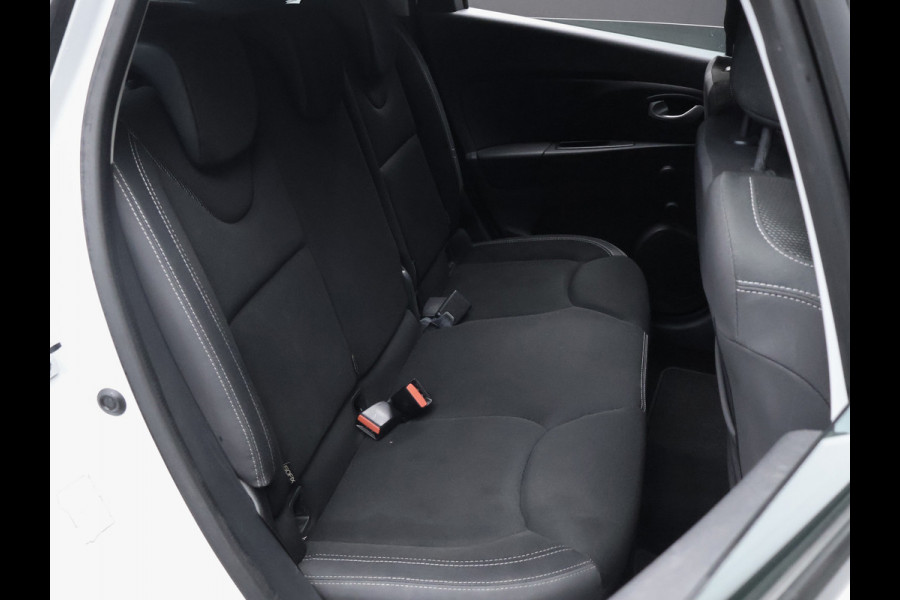 Renault Clio Estate 0.9 TCe Limited Sport (NAVI,CLIMATE,CRUISE,AIRCO,ELEKTRISCH PAKKET,BLUETOOTH,LED,SPORTSTOELEN,NETTE STAAT)
