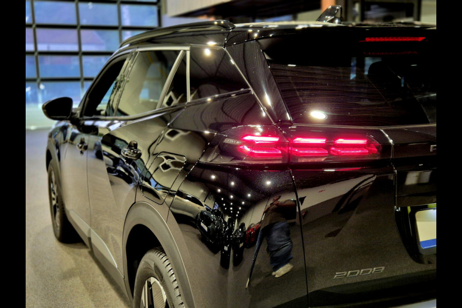 Peugeot 2008 1.2 Hybrid 145 GT 360 Camera | Groot Navi | Carplay/Android | LED | Half leer | Dode-hoek