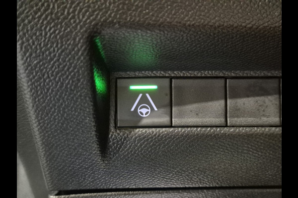 Peugeot 2008 1.2 Hybrid 145 GT 360 Camera | Groot Navi | Carplay/Android | LED | Half leer | Dode-hoek