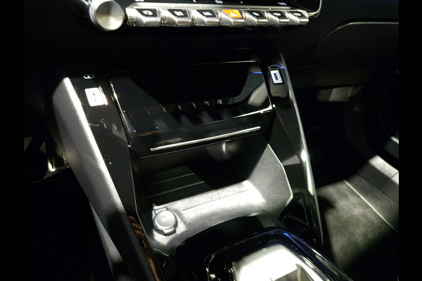 Peugeot 2008 1.2 Hybrid 145 GT 360 Camera | Groot Navi | Carplay/Android | LED | Half leer | Dode-hoek