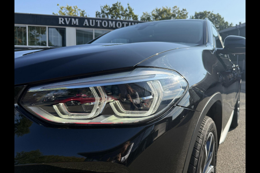 BMW X4 xDrive20i High Executive | MEMORY | ELEK. STOELEN | ELEK. ACHTERKLEP | TREKHAAK | ACHTERUITRIJCAMERA | PANORAMADAK |