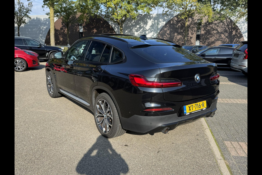 BMW X4 xDrive20i High Executive | MEMORY | ELEK. STOELEN | ELEK. ACHTERKLEP | TREKHAAK | ACHTERUITRIJCAMERA | PANORAMADAK |