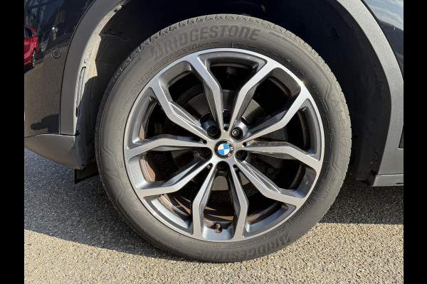 BMW X4 xDrive20i High Executive | MEMORY | ELEK. STOELEN | ELEK. ACHTERKLEP | TREKHAAK | ACHTERUITRIJCAMERA | PANORAMADAK |