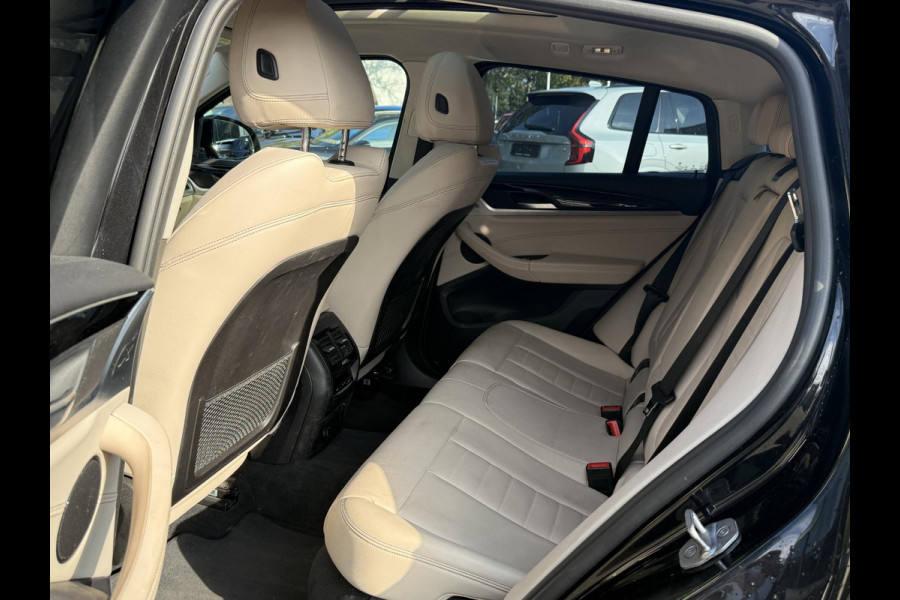 BMW X4 xDrive20i High Executive | MEMORY | ELEK. STOELEN | ELEK. ACHTERKLEP | TREKHAAK | ACHTERUITRIJCAMERA | PANORAMADAK |