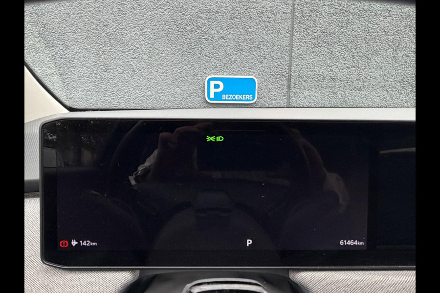 Kia EV3 Plus Advanced 58.3 kWh SOH 100% | HARMAN KARDON | DODE HOEK | ELEK. STOELEN | STOEL + STUURVERWARMING | ADAP. CRUISE | ACHTERUITRIJCAMERA | PANO | FABRIEKS GARANTIE TOT 01-2032 | NET ONDERHOUD GEHAD DIRECT LEVERBAAR |
