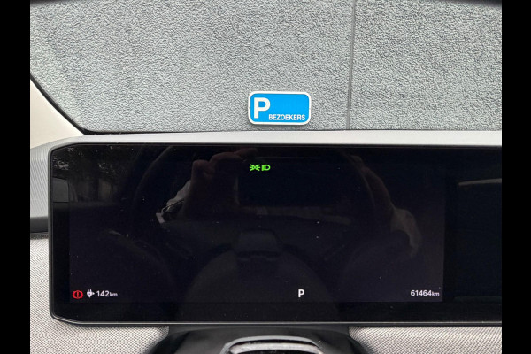 Kia EV3 Plus Advanced 58.3 kWh SOH 100% | HARMAN KARDON | DODE HOEK | ELEK. STOELEN | STOEL + STUURVERWARMING | ADAP. CRUISE | ACHTERUITRIJCAMERA | PANO | FABRIEKS GARANTIE TOT 01-2032 | NET ONDERHOUD GEHAD DIRECT LEVERBAAR |