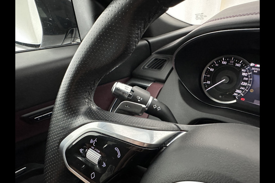 Jaguar E-Pace 1.5 P300e AWD R-Dynamic HSE (Plug-in) {SoH-99%} (INCL.BTW) *LEATHER | FULL-LED | MEMORY-PACK | MERIDIAN-SOUND | BLIND-SPOT | CAMERA | NAVI-FULLMAP | HEATED-SPORTSEATS | DAB+ | KEYLESS | ECC | PDC | CRUISE | 20''ALU*