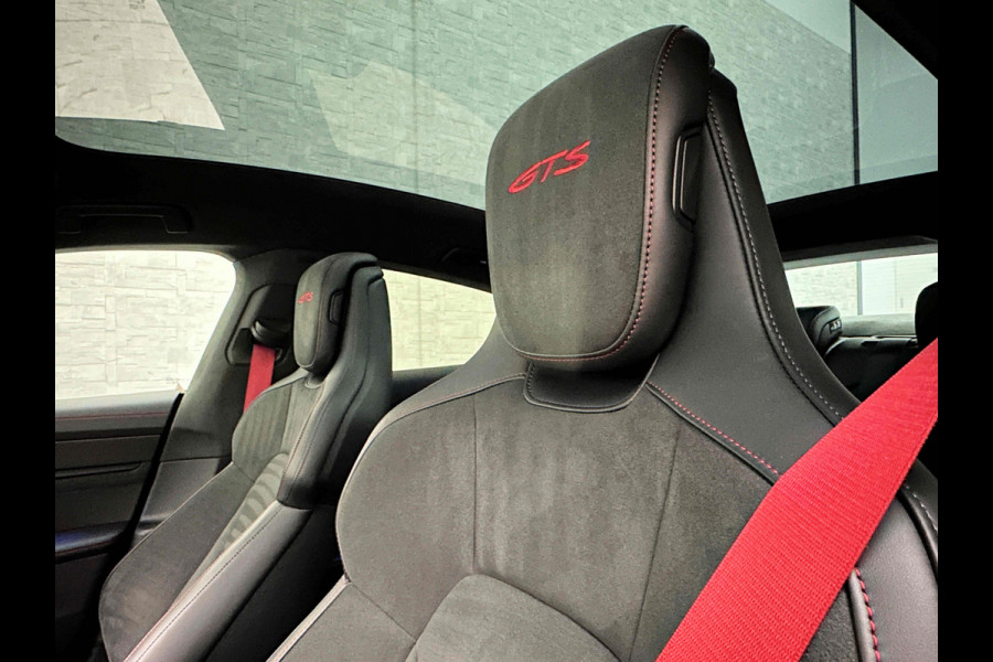 Porsche Taycan GTS 93 kWh | Luchtvering | Passagier-Display | 360 Camera | ACC | Inno-Drive | Sportstoelen | Panorama | Sport-Chrono | BOSE | Warmtepomp | Memory | Matrix-LED | 4-Zone Climate Control | Stuurverwarming | Stoelverwarming V+A | Keyless-Entry | 21 inch |