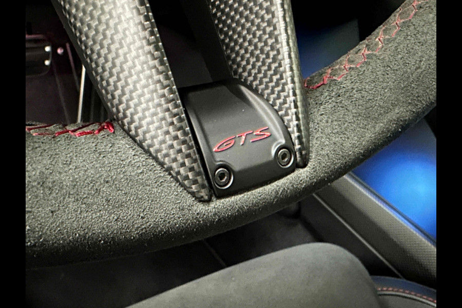 Porsche Taycan GTS 93 kWh | Luchtvering | Passagier-Display | 360 Camera | ACC | Inno-Drive | Sportstoelen | Panorama | Sport-Chrono | BOSE | Warmtepomp | Memory | Matrix-LED | 4-Zone Climate Control | Stuurverwarming | Stoelverwarming V+A | Keyless-Entry | 21 inch |