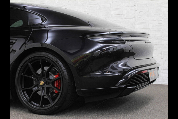 Porsche Taycan GTS 93 kWh | Luchtvering | Passagier-Display | 360 Camera | ACC | Inno-Drive | Sportstoelen | Panorama | Sport-Chrono | BOSE | Warmtepomp | Memory | Matrix-LED | 4-Zone Climate Control | Stuurverwarming | Stoelverwarming V+A | Keyless-Entry | 21 inch |