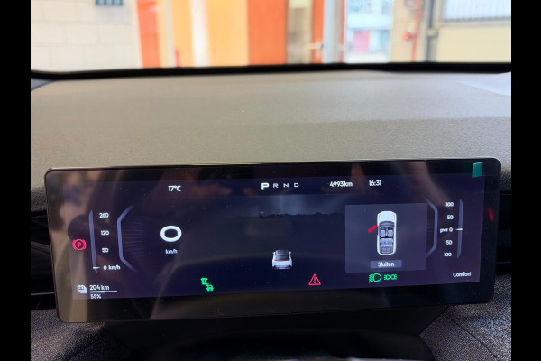 Lynk & Co 02 Core 66 kWh Stoelverwarming, Apple CarPlay, Achteruitrijcamera, Panoramadak, Elektrische Achterklep