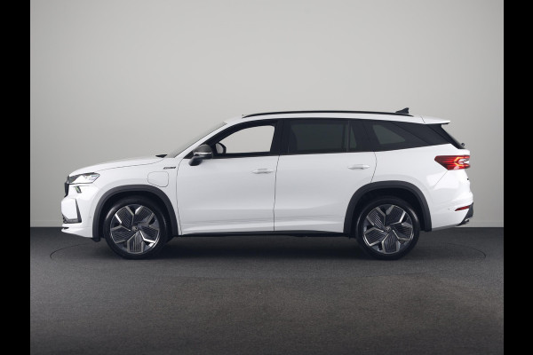 Škoda Kodiaq 1.5 TSI PHEV Sportline Business 204 pk 6 versn. DSG | Dynamic Chassis Control Pakket | Comfort Pakket | Head-up display | Parkeer Pakket | Winter Pakket | Trekhaak | Panoramadak |  20" lichtmetalen velgen Rila aero, antraciet zwart