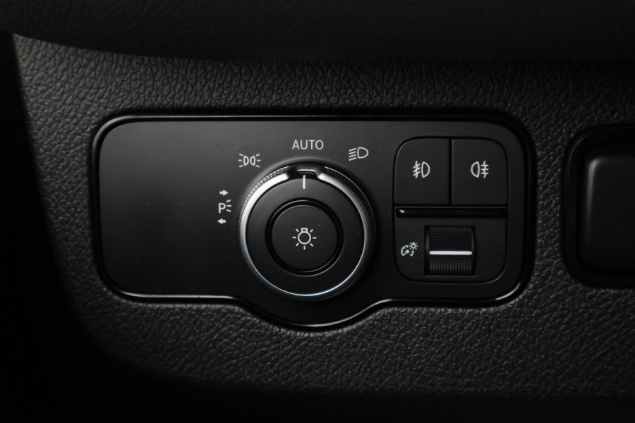 Mercedes-Benz Sprinter 316 2.2 CDI Aut. L2H2 Standkachel, LED, Camera, Cruise, Apple Carplay, Airco, Zonneklep, Trekhaak, 18''