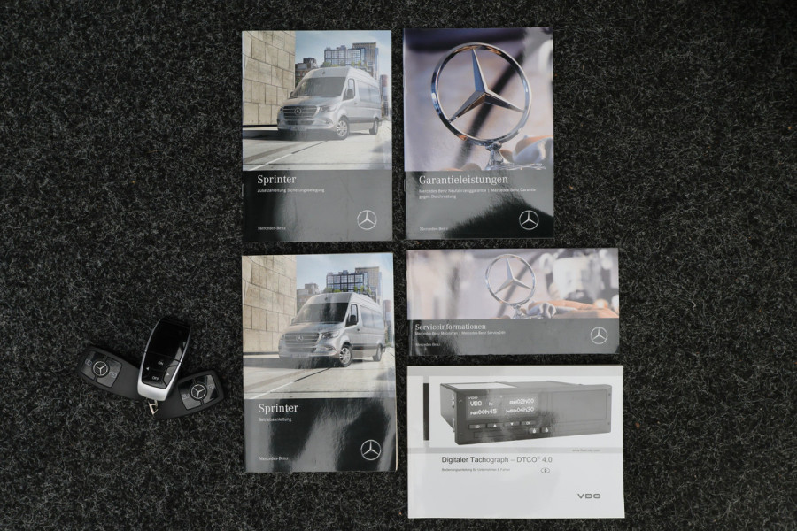 Mercedes-Benz Sprinter 316 2.2 CDI Aut. L2H2 Standkachel, LED, Camera, Cruise, Apple Carplay, Airco, Zonneklep, Trekhaak, 18''