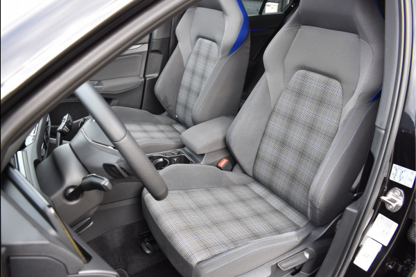 Volkswagen Golf 1.4 eHybrid GTE 245 Pk Pano Navi Camera IQ Light Sfeerverlichting