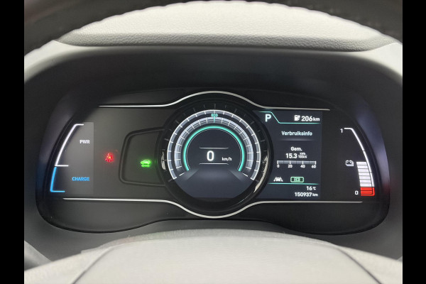 Hyundai Kona EV Fashion 64 kWh ✓2e Eigenaar✓Carplay✓Camera✓Trekhaak✓Dealer Onderhouden✓Draadloze telefoonlader✓Navi✓Keyless✓✓Rijstrooksensor✓Dodehoeksensor✓Pdc✓Lm velgen 17"✓Clima✓Cruise✓204pk✓N.A.P✓Bj 12-2020✓Apk tot 09-2028