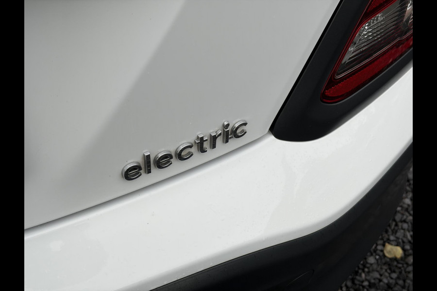 Hyundai Kona EV Fashion 64 kWh ✓2e Eigenaar✓Carplay✓Camera✓Trekhaak✓Dealer Onderhouden✓Draadloze telefoonlader✓Navi✓Keyless✓✓Rijstrooksensor✓Dodehoeksensor✓Pdc✓Lm velgen 17"✓Clima✓Cruise✓204pk✓N.A.P✓Bj 12-2020✓Apk tot 09-2028