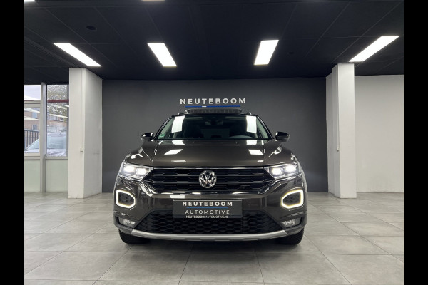 Volkswagen T-Roc 1.5 TSI Sport | ACC | Keyless | Cam | Pano