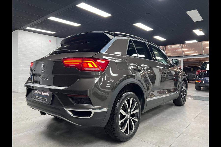 Volkswagen T-Roc 1.5 TSI Sport | ACC | Keyless | Cam | Pano