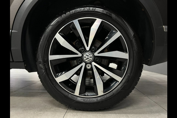 Volkswagen T-Roc 1.5 TSI Sport | ACC | Keyless | Cam | Pano