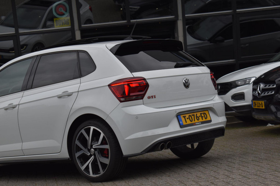 Volkswagen Polo 2.0 TSI GTI Pano Keyess BBD Camera ACC