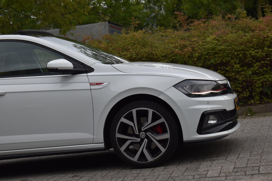 Volkswagen Polo 2.0 TSI GTI Pano Keyess BBD Camera ACC
