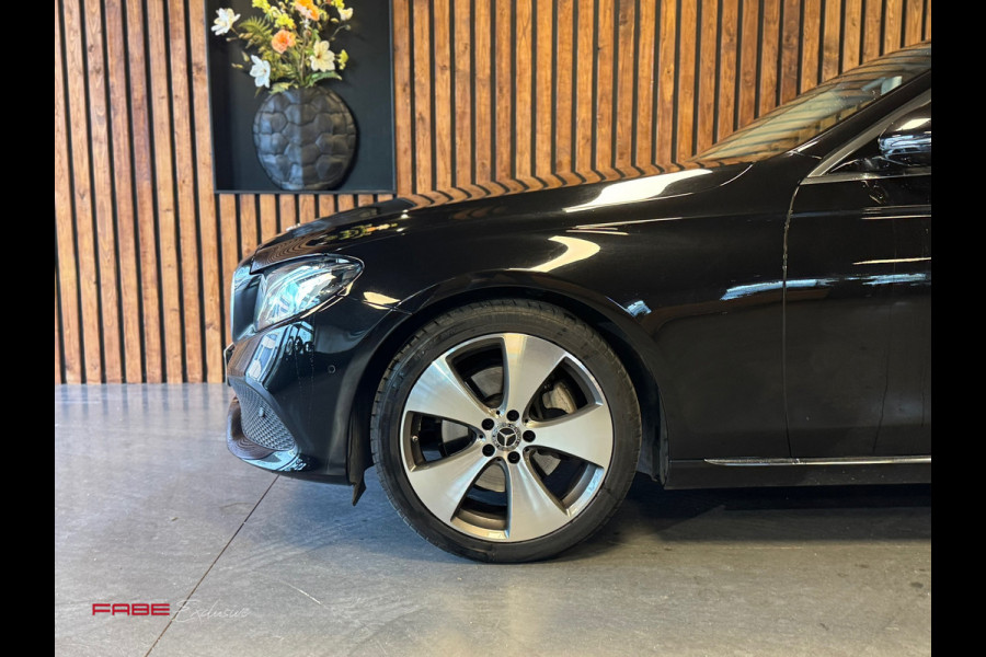 Mercedes-Benz E-Klasse Estate 250 Premium Plus / Schuifdak / Trekhaak / Sfeerverlichting / Camera / Stoelverwarming