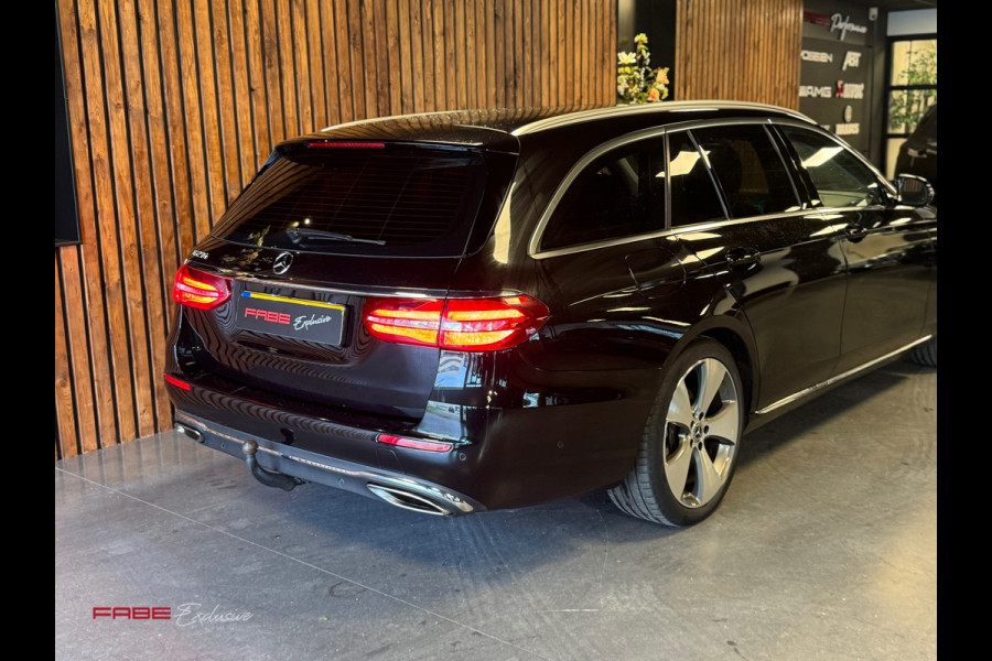 Mercedes-Benz E-Klasse Estate 250 Premium Plus / Schuifdak / Trekhaak / Sfeerverlichting / Camera / Stoelverwarming