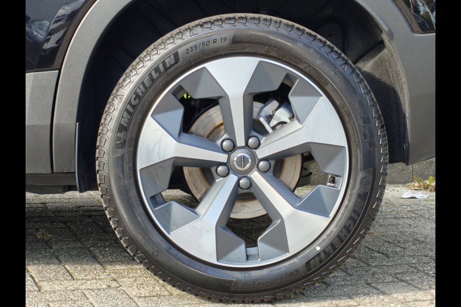 Volvo XC40 B4 211PK Plus Dark | Stoel/Stuur Verwarming | Trekhaak |  ACC | H&K | BLIS | Keyless |