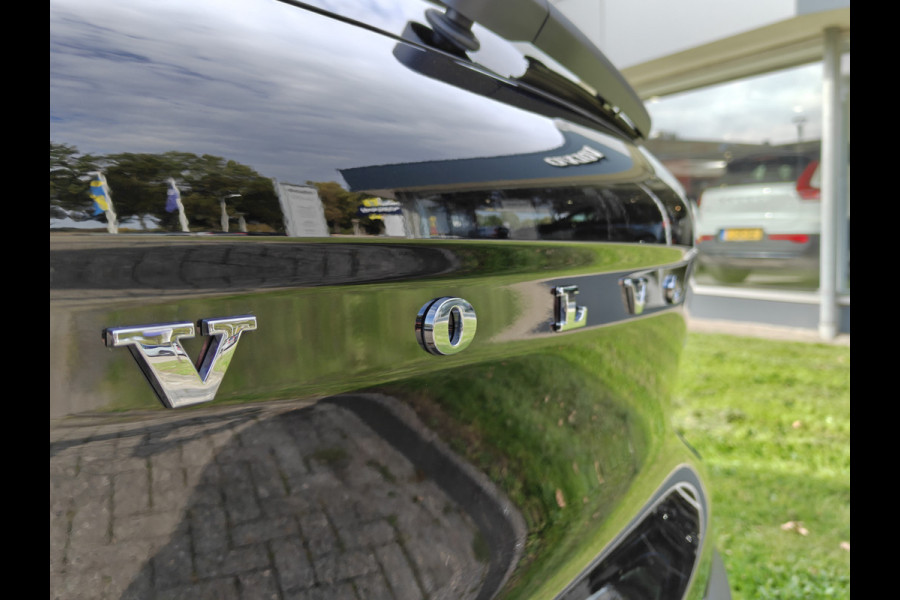 Volvo XC40 B4 211PK Plus Dark | Stoel/Stuur Verwarming | Trekhaak |  ACC | H&K | BLIS | Keyless |
