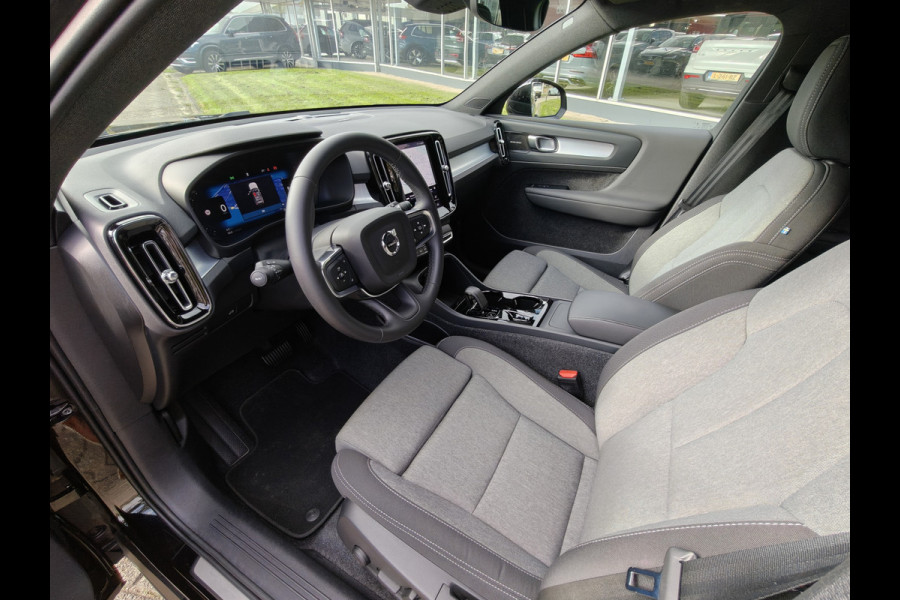Volvo XC40 B4 211PK Plus Dark | Stoel/Stuur Verwarming | Trekhaak |  ACC | H&K | BLIS | Keyless |