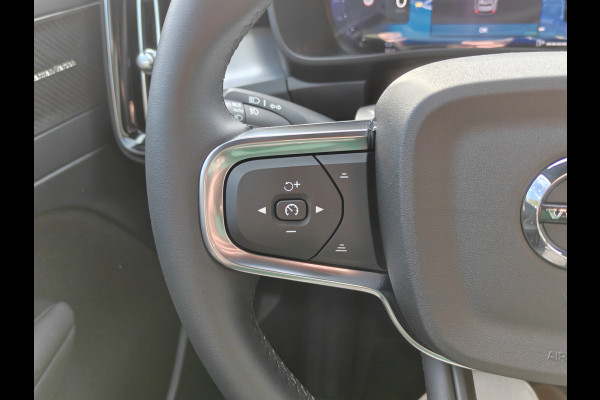 Volvo XC40 B4 211PK Plus Dark | Stoel/Stuur Verwarming | Trekhaak |  ACC | H&K | BLIS | Keyless |