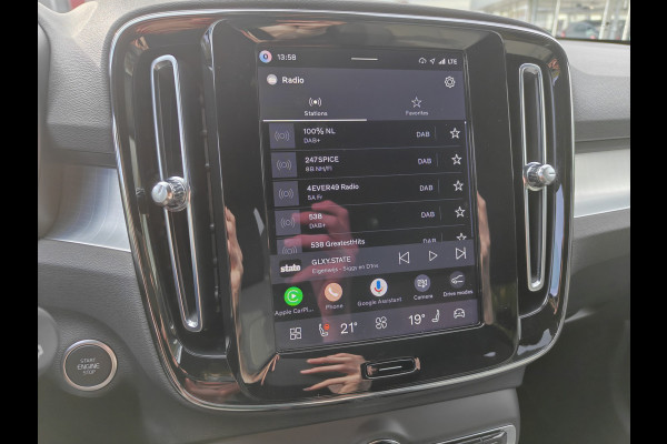 Volvo XC40 B4 211PK Plus Dark | Stoel/Stuur Verwarming | Trekhaak |  ACC | H&K | BLIS | Keyless |