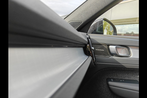 Volvo XC40 B4 211PK Plus Dark | Stoel/Stuur Verwarming | Trekhaak |  ACC | H&K | BLIS | Keyless |