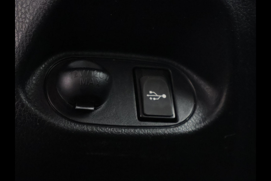 Toyota Yaris 1.0 VVT-i Y20 Bi-Tone | Garantie tot 05-2029! | Navigatie | Camera | Cruise Control | Privacy Glass