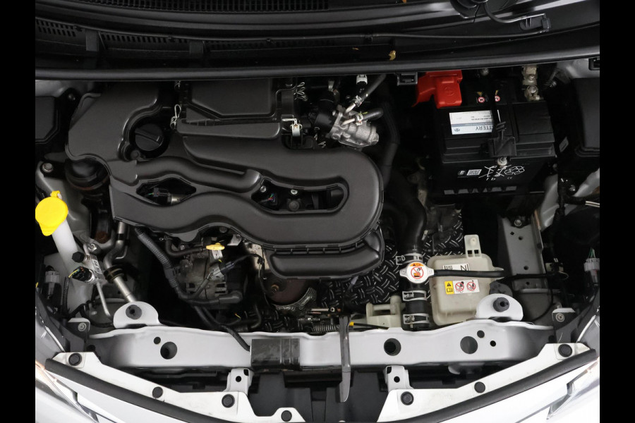 Toyota Yaris 1.0 VVT-i Y20 Bi-Tone | Garantie tot 05-2029! | Navigatie | Camera | Cruise Control | Privacy Glass