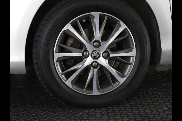 Toyota Yaris 1.0 VVT-i Y20 Bi-Tone | Garantie tot 05-2029! | Navigatie | Camera | Cruise Control | Privacy Glass