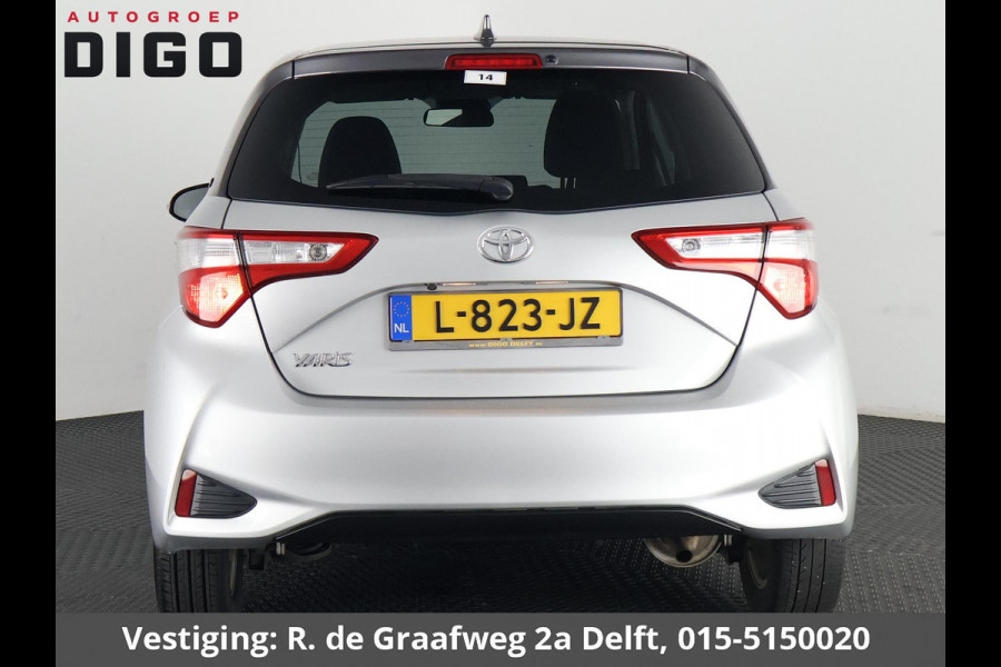 Toyota Yaris 1.0 VVT-i Y20 Bi-Tone | Garantie tot 05-2029! | Navigatie | Camera | Cruise Control | Privacy Glass