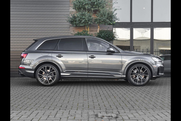 Audi Q7 55 TFSI quattro S Line Ex BTW/ BPM Panoramadak ACC Leren bekleding 22 inch velgen Trekhaak