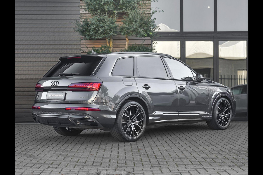 Audi Q7 55 TFSI quattro S Line Ex BTW/ BPM Panoramadak ACC Leren bekleding 22 inch velgen Trekhaak